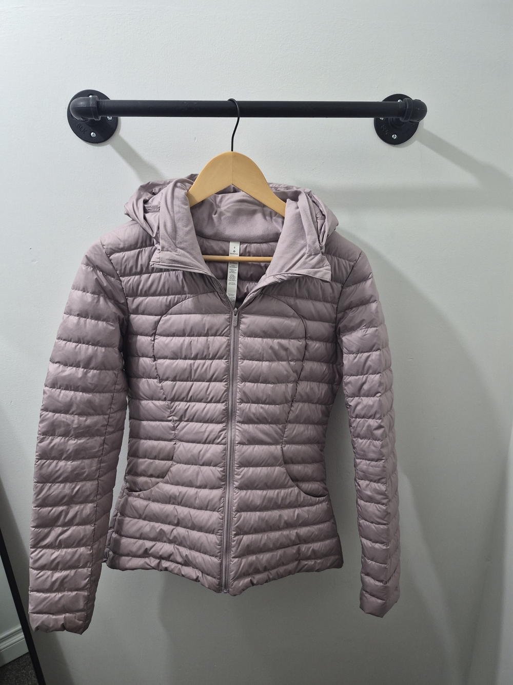 Lululemon Pack It Down Jacket In Mauve Size 6